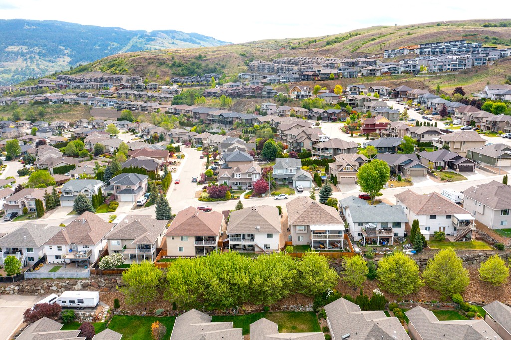 Middleton Mountain Vernon Real Estate RE/MAX Vernon Salt Fowler